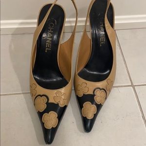 CHANEL- pumps- 100% authentic